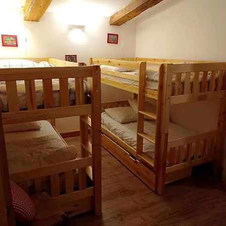 Logis Saint Roch Montaimont